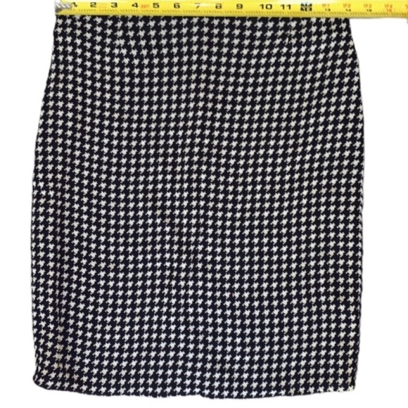 VTG Y2K Arden B. Cream & Black Houndstooth Skirt Size 0 - Picture 6 of 7